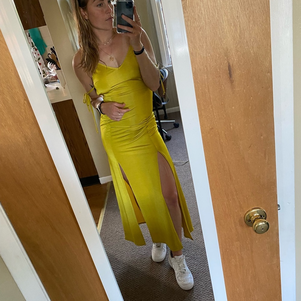 Yellow dress